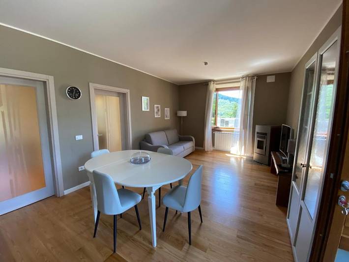 Chambre d’hôte pour 2 personnes, avec Balcon ainsi que Terrasse et Vue dans La Verna