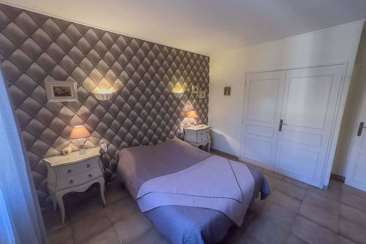 Location de vacances pour 6 personnes, avec jardin à Bessan - 4