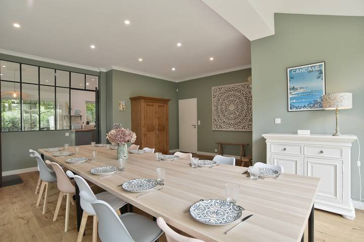 Location de vacances pour 12 personnes, avec terrasse et jardin dans Beaussais-sur-Mer - 3