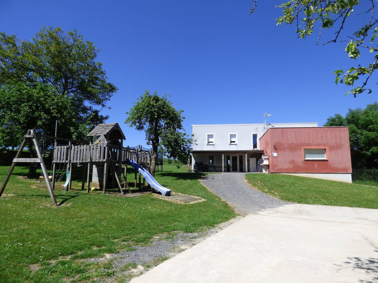 Gîte Brinchette : terrasse, jardin, piscine, sauna et Wi-Fi privés dans les Ardennes in Bar-lès-Buzancy, Ardennes