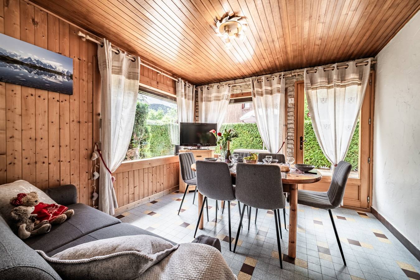 Chalet « Le Petit Chalet » avec vue sur la montagne, terrasse privée et Wi-Fi in Morzine, Les Portes du Soleil