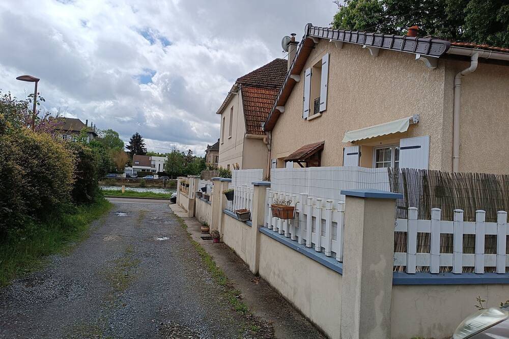 Maison de Ville Avec Terrasse de 30 m2, Proche des Transports en Commun et Paris in Pomponne, Sena y Marne