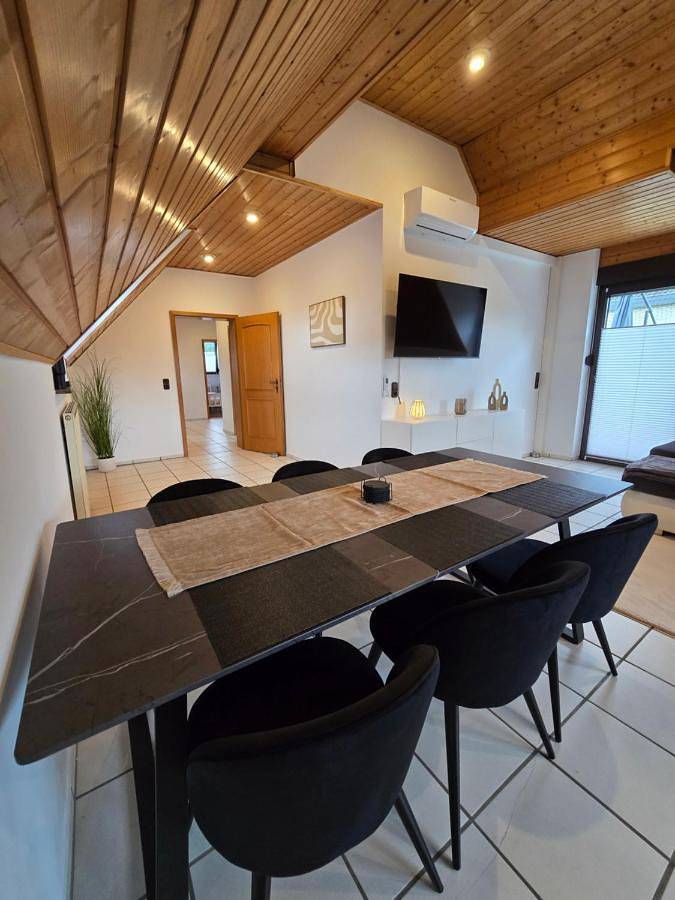 Ferienwohnung für 7 Personen, mit Balkon und Terrasse sowie Ausblick in Wassenberg