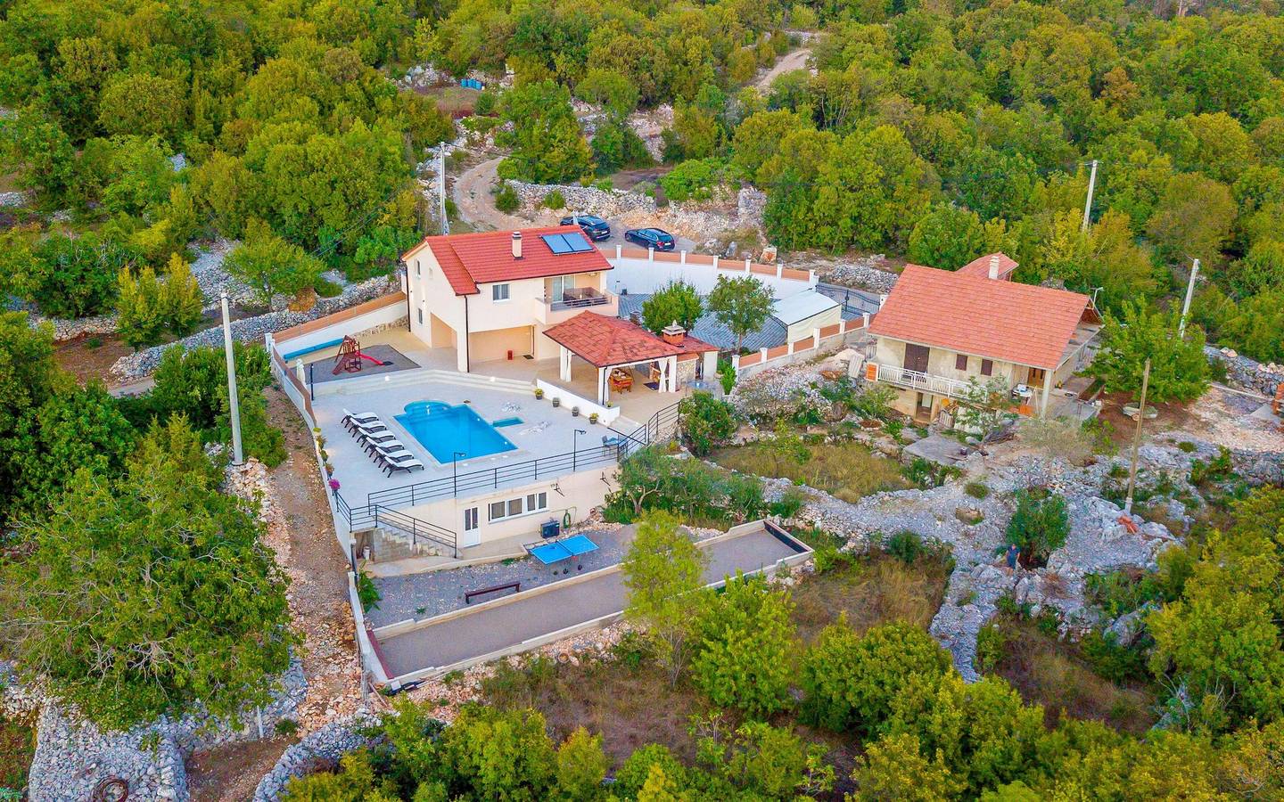 Villa mit Pool in Dalmatinisches Zagora
