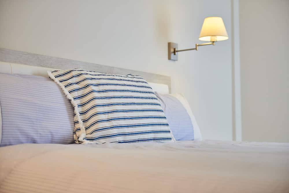 Entire apartment, Modern apartment in Sa Maniga/ 4floors, elevator, on the beach, 2 bedrooms, 2 balconies, sea view, Wifi in Cala Millor, Sant Llorenç des Cardassar