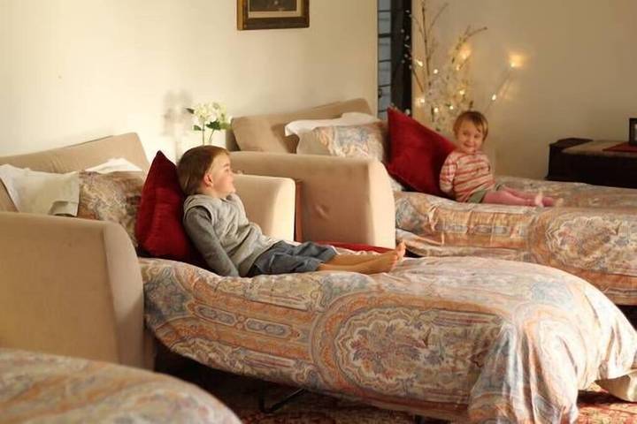 Holiday home for 15 people, with garden and hot tub as well as balcony in Sunshine Coast