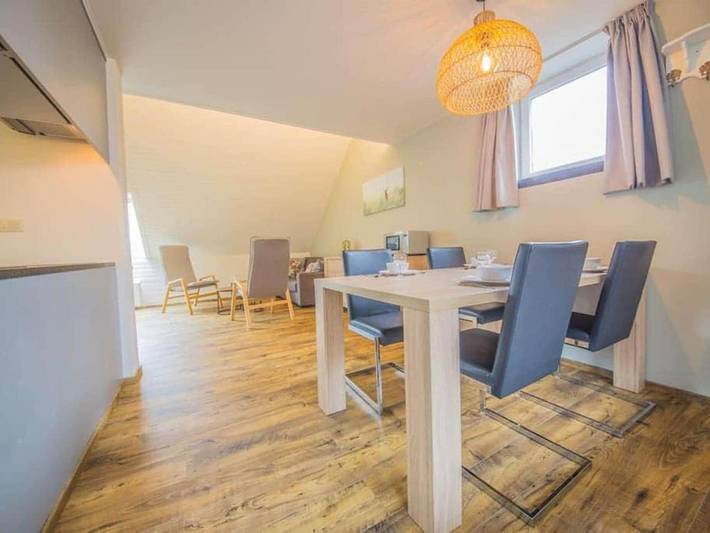 Location de vacances pour 4 personnes, avec balcon et jardin dans Ny - 3