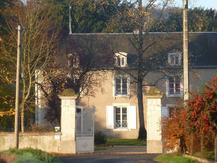 Location de vacances pour 6 personnes, avec jardin ainsi que piscine et terrasse, animaux acceptés à Vouneuil-sur-Vienne - 2