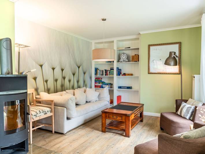 Ferienhaus für 8 Personen, mit Terrasse und Garten in Borgsum - 4