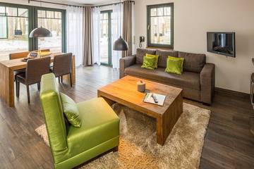 Ferienwohnung für 2 Personen, mit Terrasse und Pool sowie Garten, mit Haustier in Nossentiner Hütte