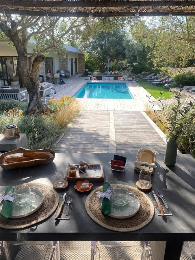 Appartement de vacances entier, King Room with Pool View in Bonifacio, Arrondissement de Sartène