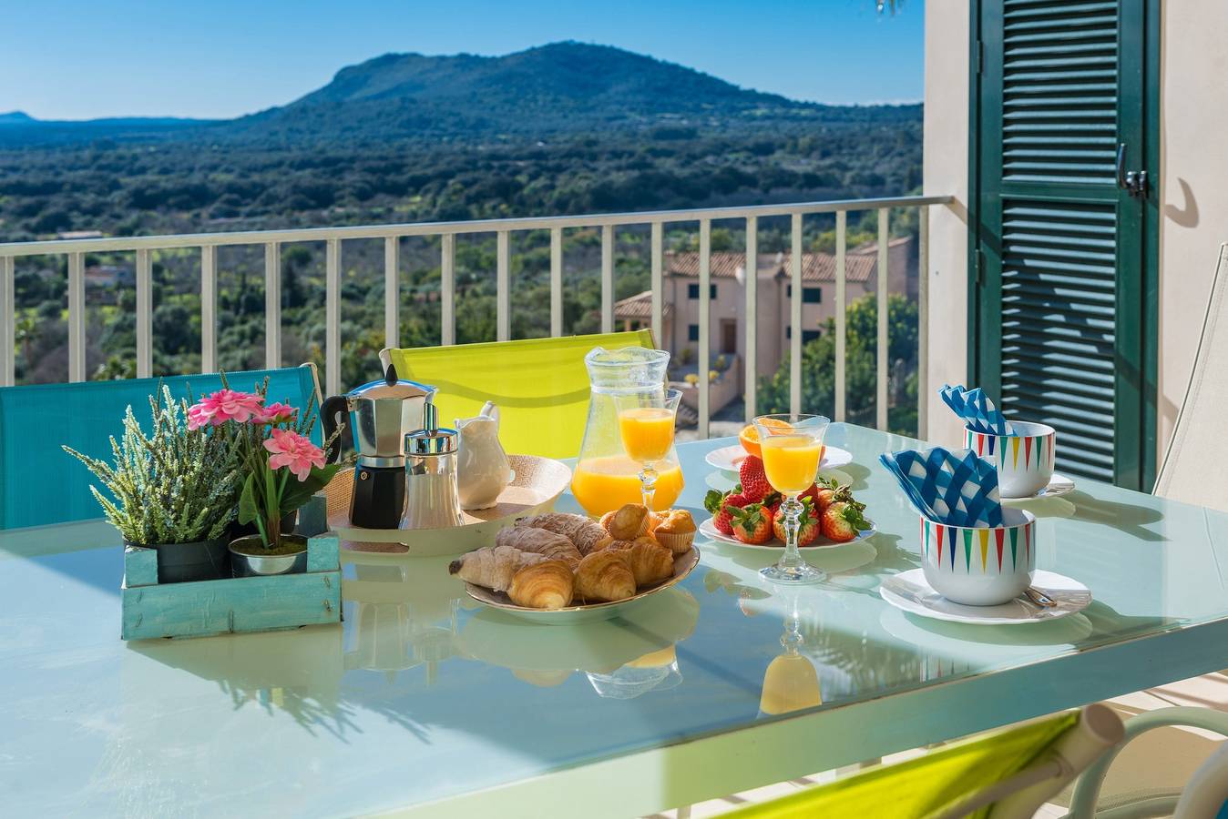 Biali in Búger, Majorca Center