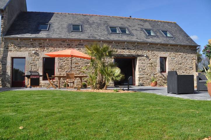 Gîte pour 6 personnes, avec jacuzzi et sauna ainsi que jardin et terrasse à Pleumeur-Gautier - 3
