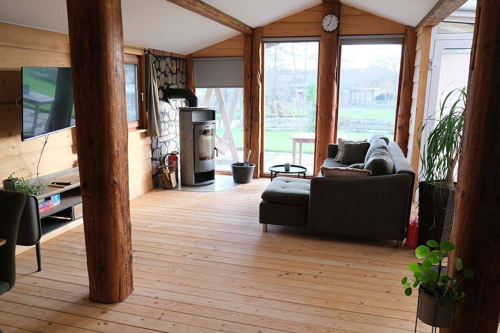 Hof Sorgenfrei - Ferienhaus in Traventhal in Kreis Segeberg