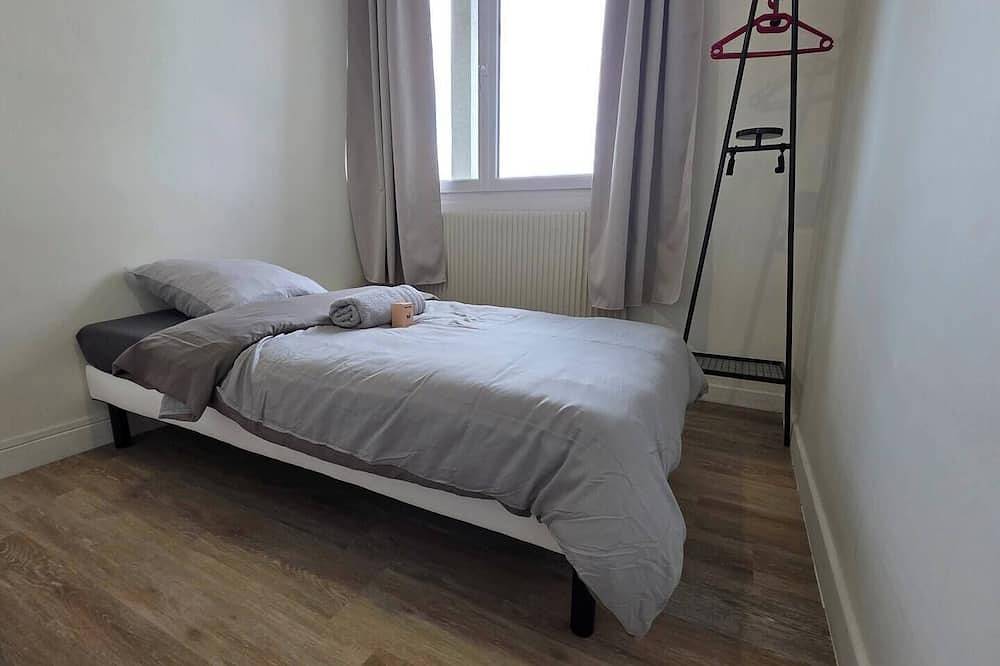 Appartement entier, Cosy place d'Armes au 3éme étage in Douai, Département Nord