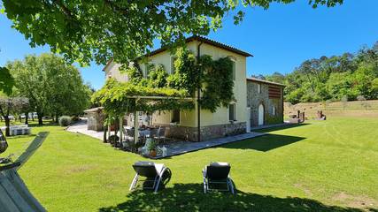 Villa With Pool for 10 People in Lucca, Italian Riviera, Photo 3