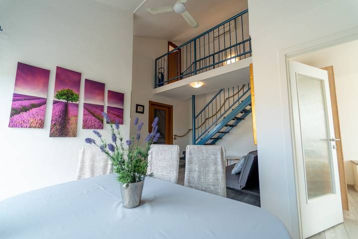 Ferienwohnung für 4 Personen, mit Balkon/Terrasse, mit Haustier in Privlaka