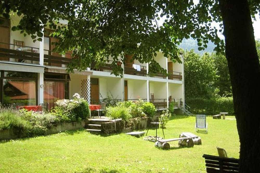 Ganze Wohnung, Appartement 3 - Gästehaus Bulfon in Steindorf am Ossiacher See, Oberkärnten
