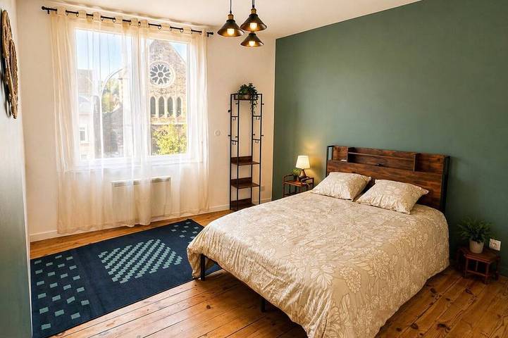 Triplex 3 bdrms - 6 people - Center & old town - Renovated - Spacious & bright in Boulogne-sur-Mer, Boulogne-sur-Mer region