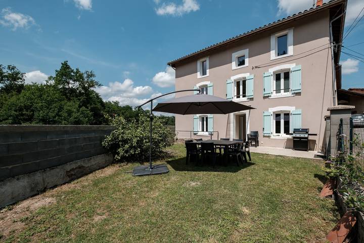 Holiday home for 10 people, with terrace and garden, with pets - 1
