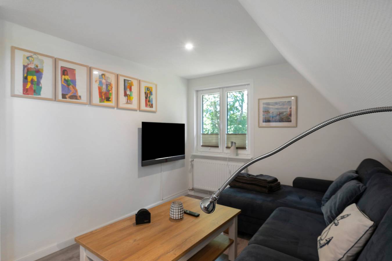 Ganze Wohnung, Ferienwohnung 'Ronnie Woodward' mit gemeinsamer Terrasse, Gemeinschaftsgarten und Wlan in Pellworm, Nordseeküste