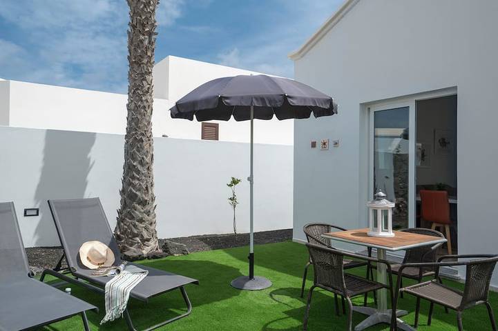 Maison de vacances pour 4 personnes, avec piscine ainsi que jardin et terrasse - 1