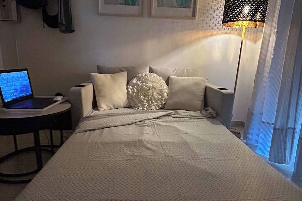 Apartamento entero, Encantador apartamento en planta baja en Scalea con balcón in Scalea, Costa Tirrénica Calabria