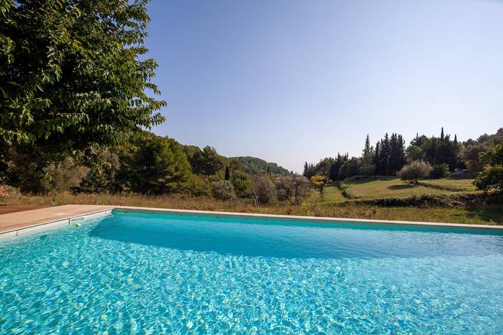 Ferienwohnung für 5 Personen, mit Garten in Bandol