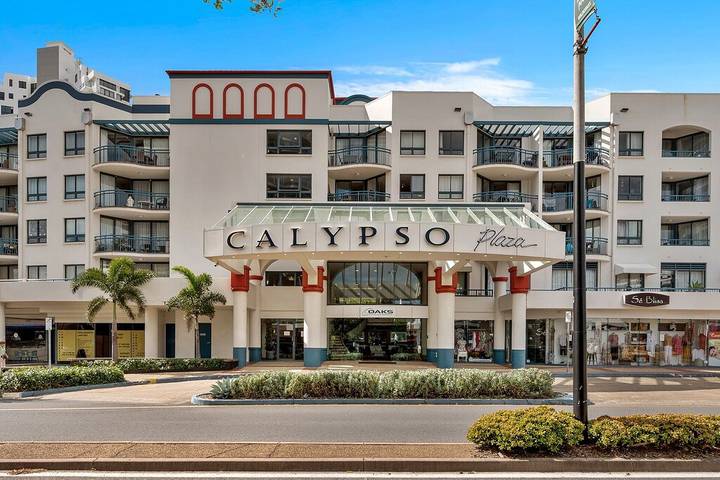 Apartmenthotel for 4 people, with balcony in Coolangatta