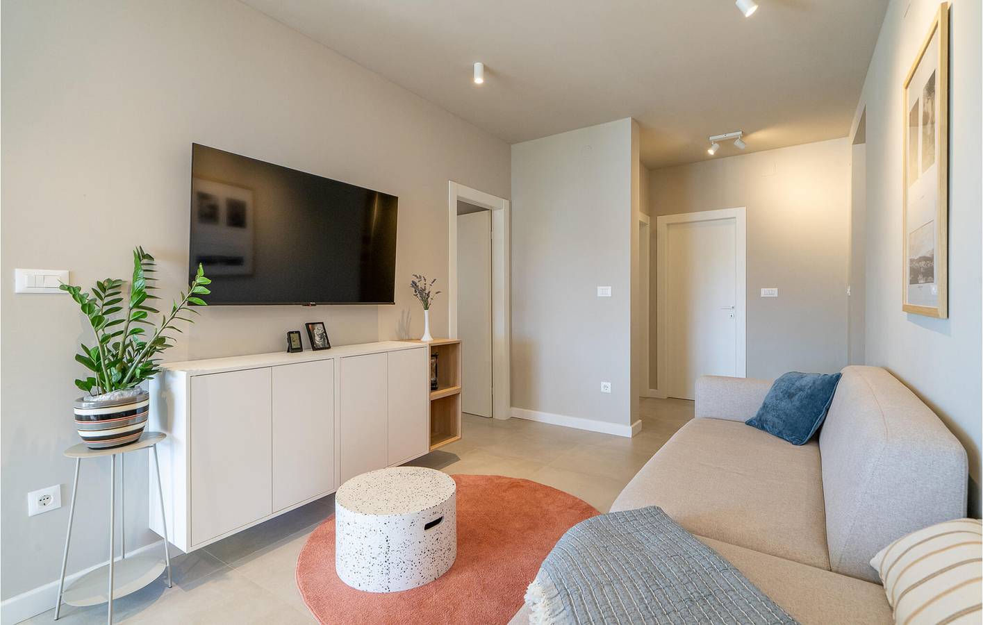 Ganze Ferienwohnung, Ferienwohnung für 5 Personen mit Terrasse in Selca, Povlija, Selca und Sumartin