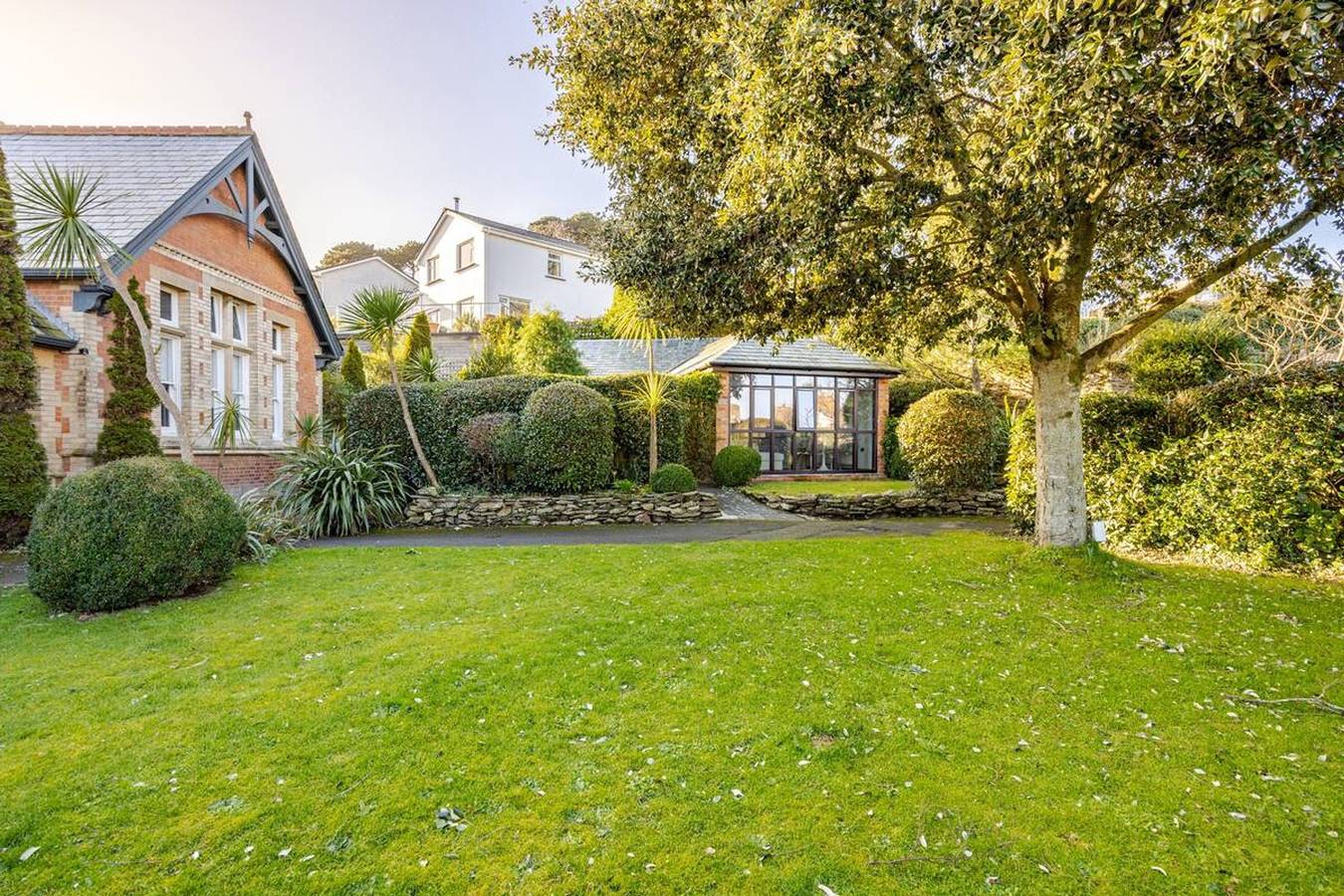 Entire apartment, Converted flat in amazing converted schoolhouse near Fowey Harbour in Polperro, Fowey