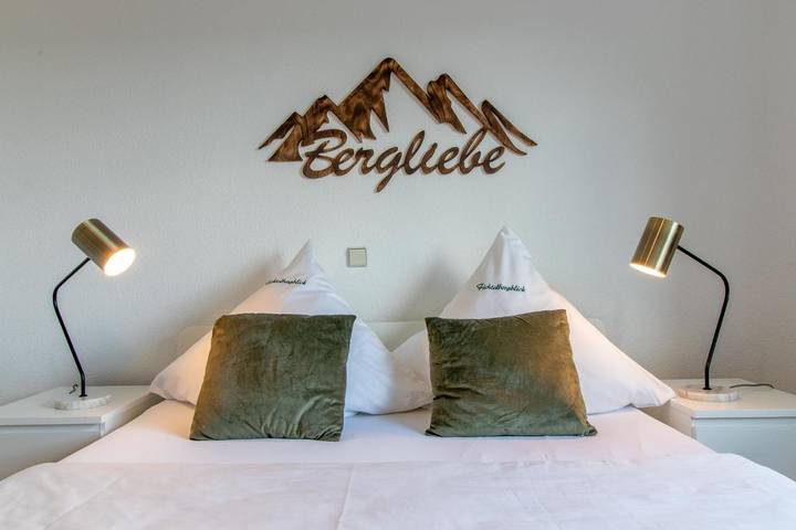 Ferienwohnung für 5 Personen, mit Balkon und Garten sowie Pool und Sauna in Schwarzenberg (Erzgebirge) - 3