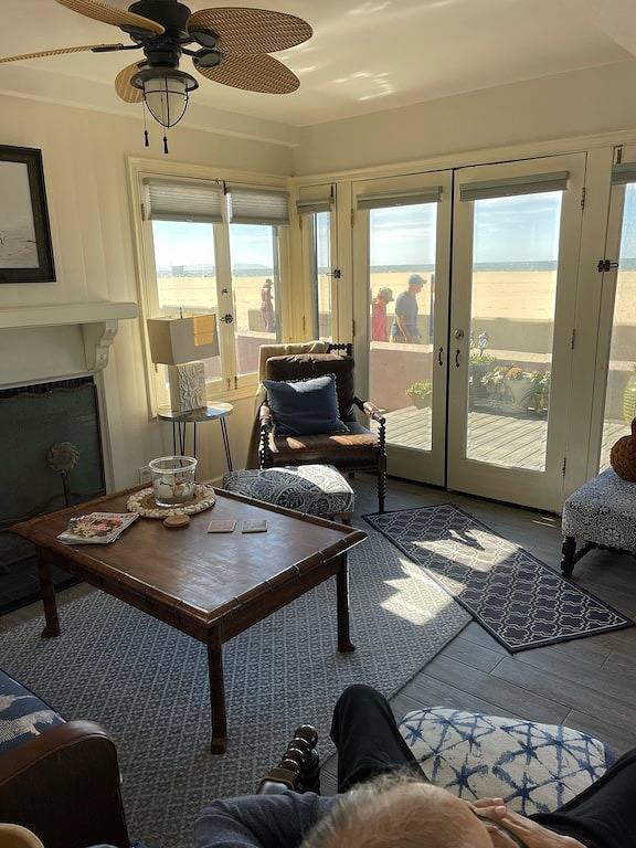 Auf dem Strand - Casitas del Mar - Presidente 3bd + Cabana optional in Hermosa Beach, Los Angeles County