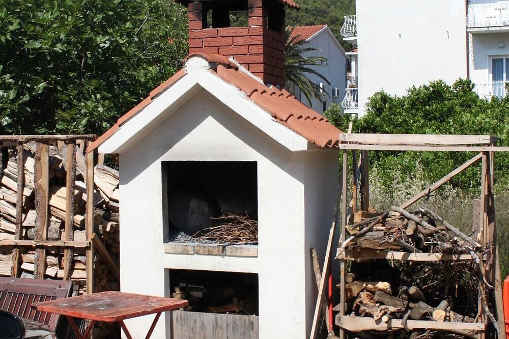 Ganze Wohnung, 1-Zimmer-Ferienwohnung am Strand Drvenik Donja vala, Makarska (A-6658-b) in Drvenik, Makarska Riviera