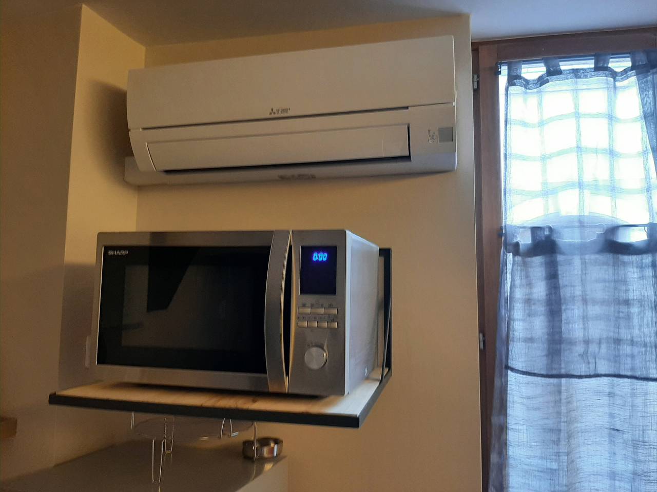 Apartamento entero, Apartamento '105 - T2 Cosy' con Wi-Fi y aire acondicionado in Bourg-Saint-Andéol, Privas
