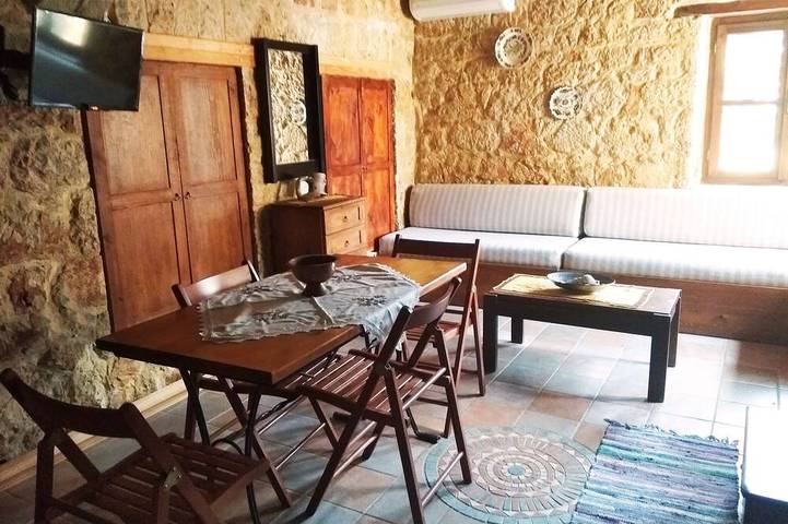 Ferienhaus für 4 Personen, mit Balkon auf Chalki