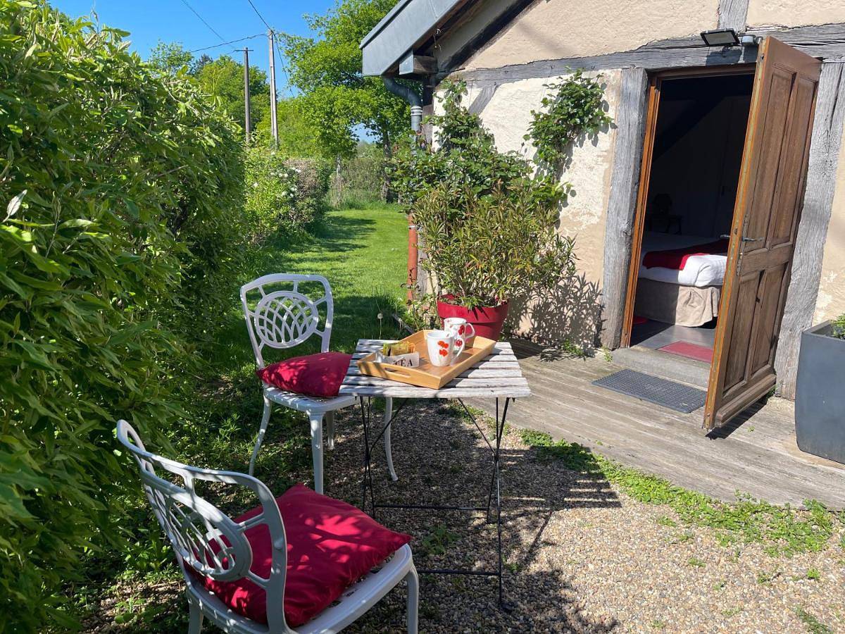 Double Room in Neuilly-le-Réal, Allier