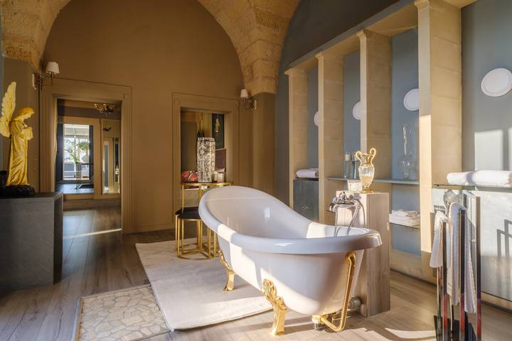 Pet-Friendly Holiday Home 'Maison Boutique At Uno' with Pool & Wi-Fi in San Pietro in Lama, Lecce Province
