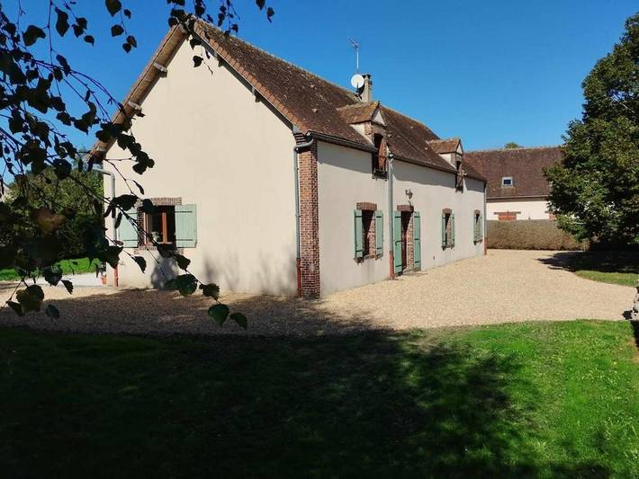 Location de vacances pour 15 personnes, avec jardin et jacuzzi, animaux acceptés dans Meaucé