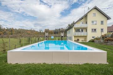 Bauernhof für 4 Personen, mit Garten und Terrasse sowie Pool in Tettnang
