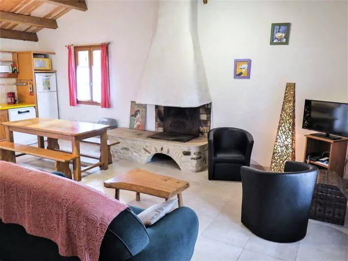 Location de vacances pour 4 personnes, avec Terrasse et Piscine à Blanquefort-sur-Briolance - 4