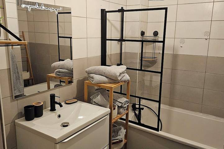 Ganze Wohnung, A&M Games And Spa in Charleville-Mézières, Ardennen