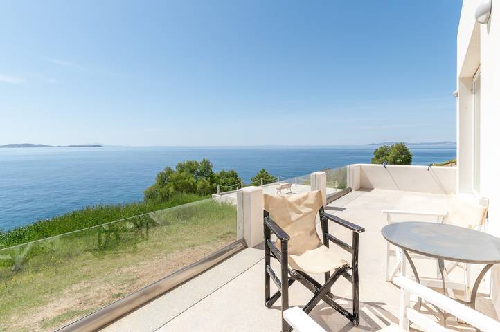 Gîte pour 3 personnes, avec jardin dans Tinos