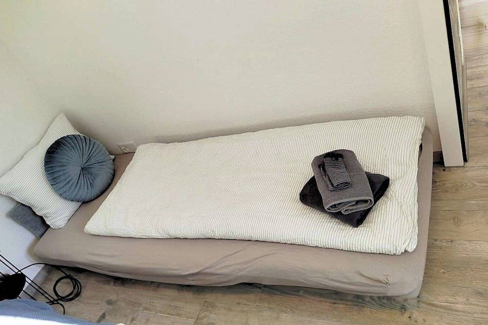 Ganze Wohnung, Zentral I Quellwasserbrunnen I gratis Parkplatz Wifi in Frutigen, Frutigen - Lenk - Adelboden