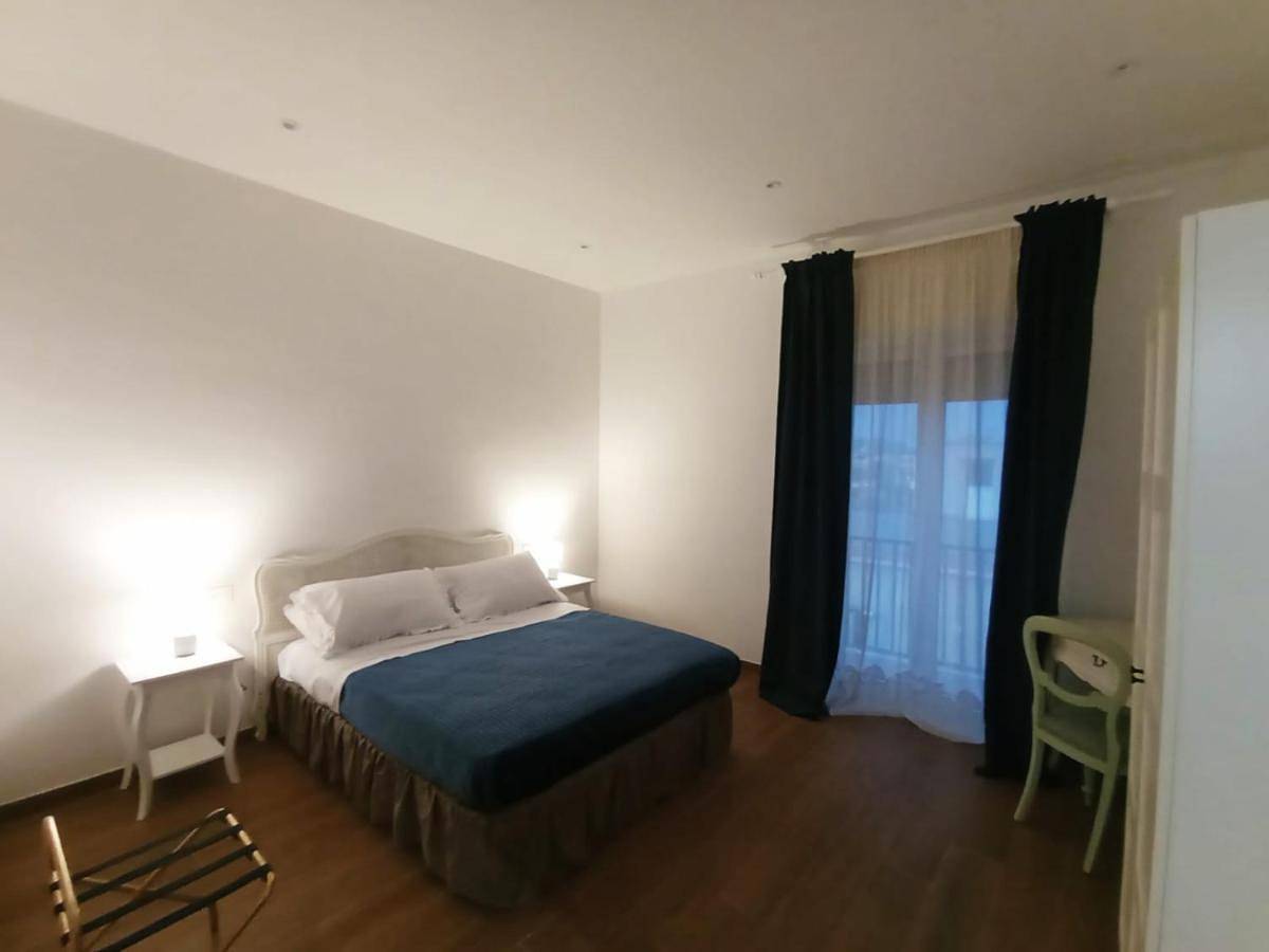 Appartamento intero, Three-Bedroom Apartment in Torre del Greco, Parco nazionale del Vesuvio