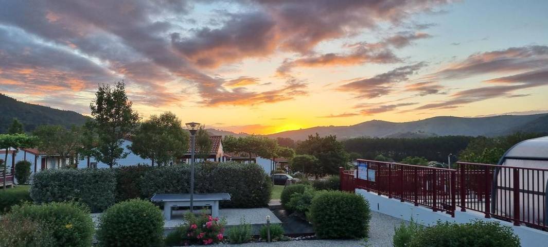 Chalet pour 5 personnes, avec vue ainsi que piscine et jardin au Pays basque - 3