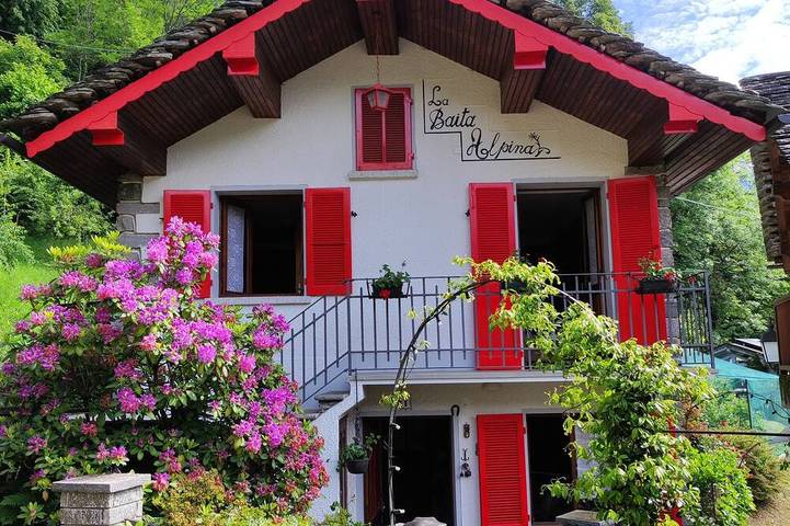 Gîte pour 4 personnes, avec Balcon et Jardin à Carcoforo