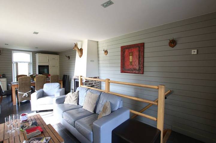 Location de vacances pour 9 personnes, avec jardin à Fauvillers