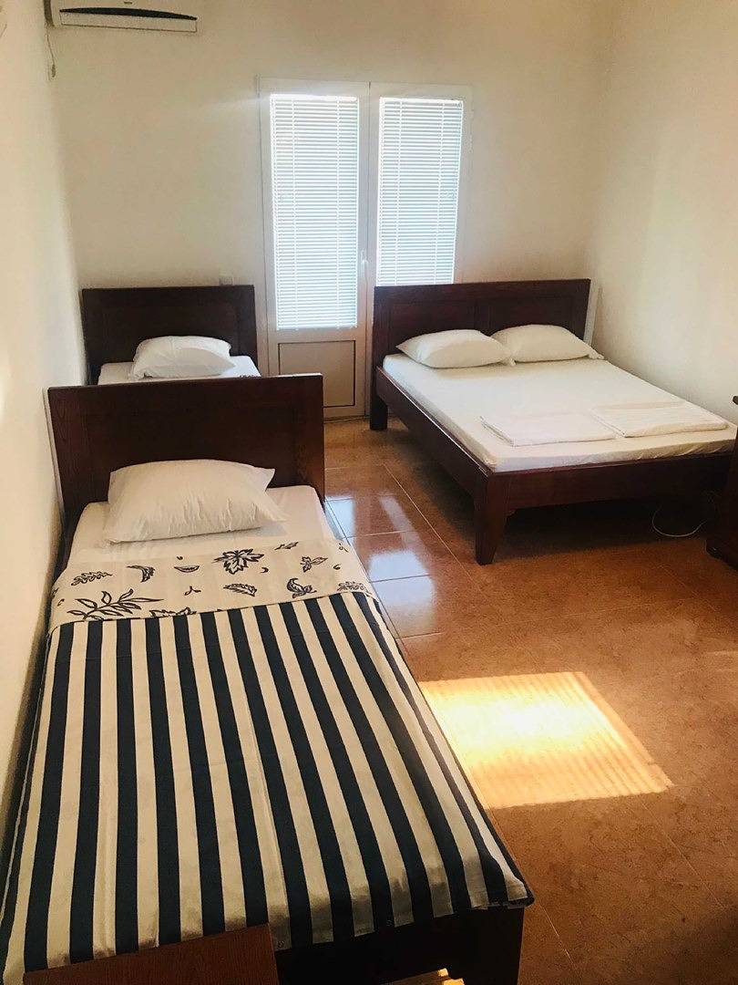 Entire apartment, Apartments Nd with close proximity to the beach in Dobra Voda, Montenegro