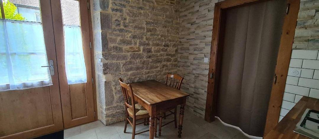 Location de vacances pour 2 personnes, avec terrasse à Quingey - 2